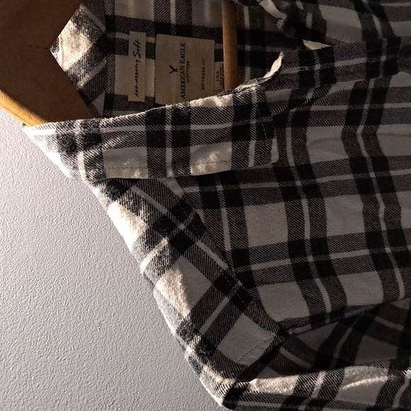 American Eagle Boyfriend Fit Plaid Flannel - Picture 2 of 6